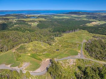 Welcome to Tuhirangi Heights: Your Rural Escape