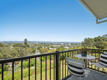 Incredible Entry-Level - Views Galore!