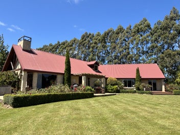 Lifestyle home with character