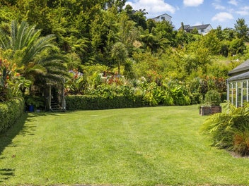 Enchanting Family Home, Exclusive Neighbourhood