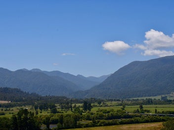 Sweeping Natural Panorama