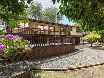 Best Buy in Titirangi – Owner Says Sell!