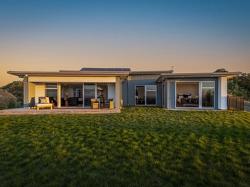 Panoramic Perfection, Idyllic Living
