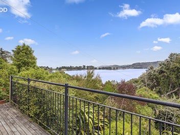 Enquiries over $569,000 + Views