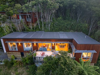 Bush Therapy ~ where modern eco meets community!
