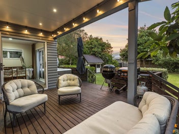 Big Land, Big Home, Big Opportunity!