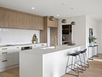 New GJ Gardner home on the edge of Anselmi Ridge
