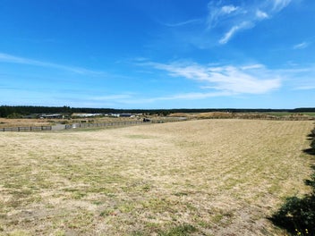 Discover your coastal dream at Waitarere Beach