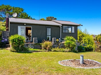 Lifetime legacy in iconic Piha