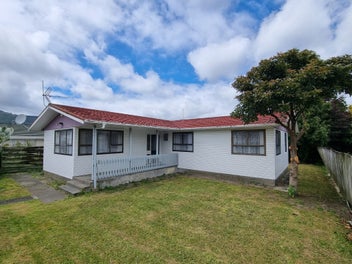 Modern Style, 615m2 Freehold Section, Potential