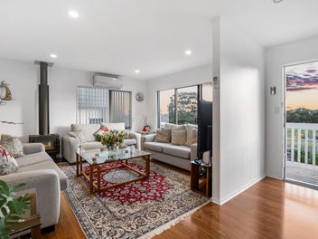 Peaceful Oasis, Freestanding Comfort