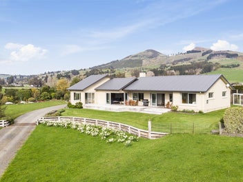 Price reduced! Pure Taieri lifestyle