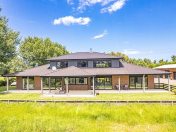 Exquisite Lifestyle Living