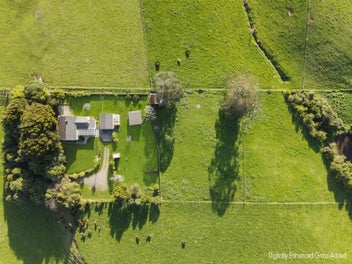 Move to the ‘Good Life’ in Levin