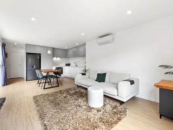 Move In Ready - Free Hold Title