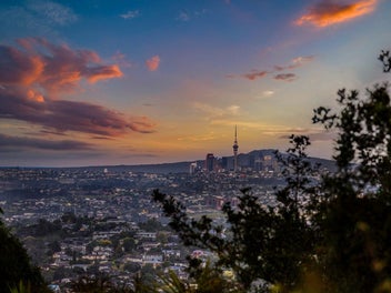Titirangi Treasure with Iconic Views