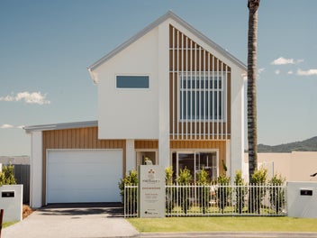 Luxury Living in Palm Springs - The Palisades!