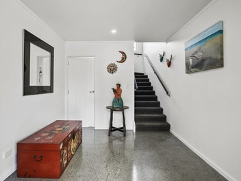 Garaging Galore in Te Puru
