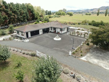 SUMMER TIME FUN TIME! 5pm 19.02.26 Deadline SALE!