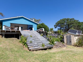 Escape to Paradise on Great Barrier Island