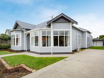 Your familys affordable dream home in St Clair!