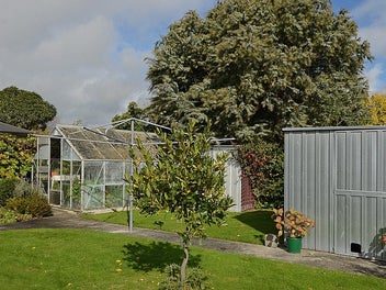 120m2 Sunny Home on 403m2 Section