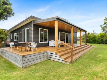 Coastal Retreat - Worthwhile Pursuing