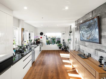 Penthouse Living with a City Edge