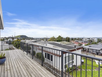 Exceptional Views in a Central Location