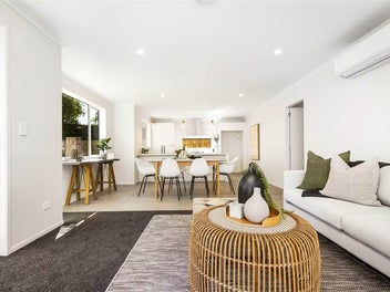 Modern 4-Bedroom Duplex