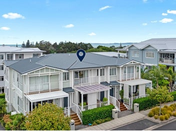 Modern coastal living