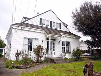 Image 1 of 7