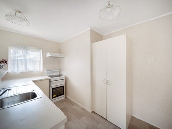 AFFORDABLE OVER 55s UNIT