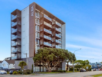 Living in the Heart of Takapuna!