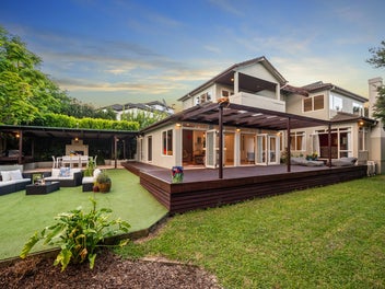 Modern Bush Paradise by Chatswood Reserve