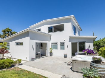 Effortless living with breathtaking views