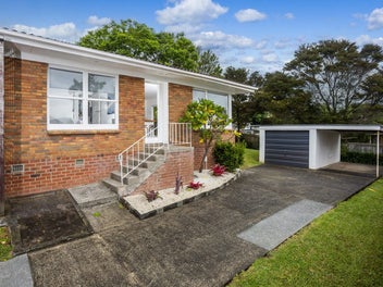 Stylish, Sunny & SERIOUSLY for Sale