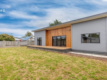 Liquidator sale - one house left