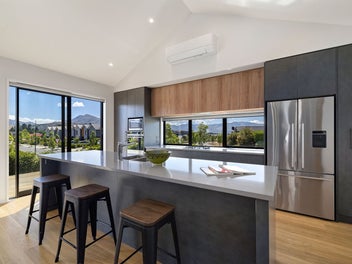 Stylish Home, Stunning Views