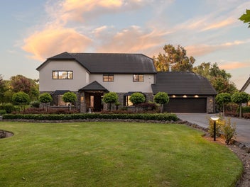 Tudor Oaks: An Estate of Perfect Proportions