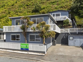 SOUTH COAST SANCTUARY WITH STUDIO