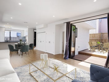 FLAWLESS FREEHOLD FAMILY PACKAGE!