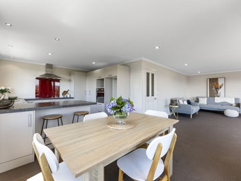 Spacious, Low-Maintenance Townhouse
