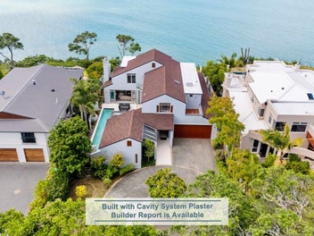 Serene Coastal Retreat with Panoramic Ocean Views