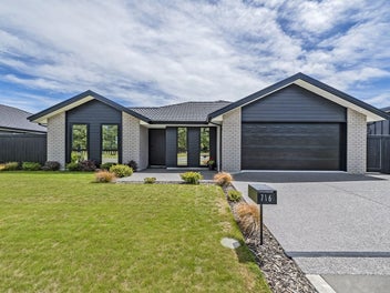 Easy Family Living With Rural Feel