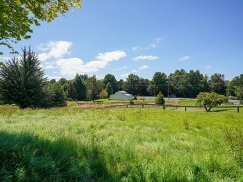Motivated Seller with Hilltop Haven!
