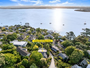 Big home for a big family in COASTAL BEACH HAVEN