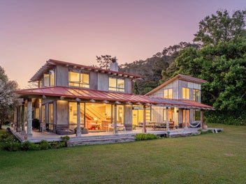 Beautiful coastal estate with endless potential