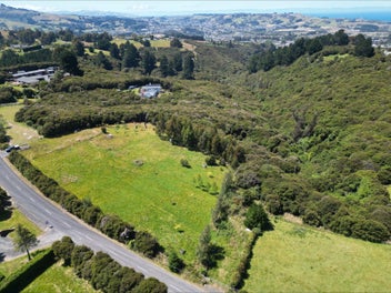 Your expansive ecosanctuary just minutes from town