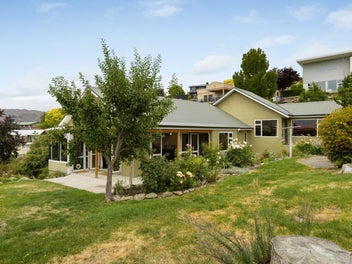 Stunning Family Home with Views